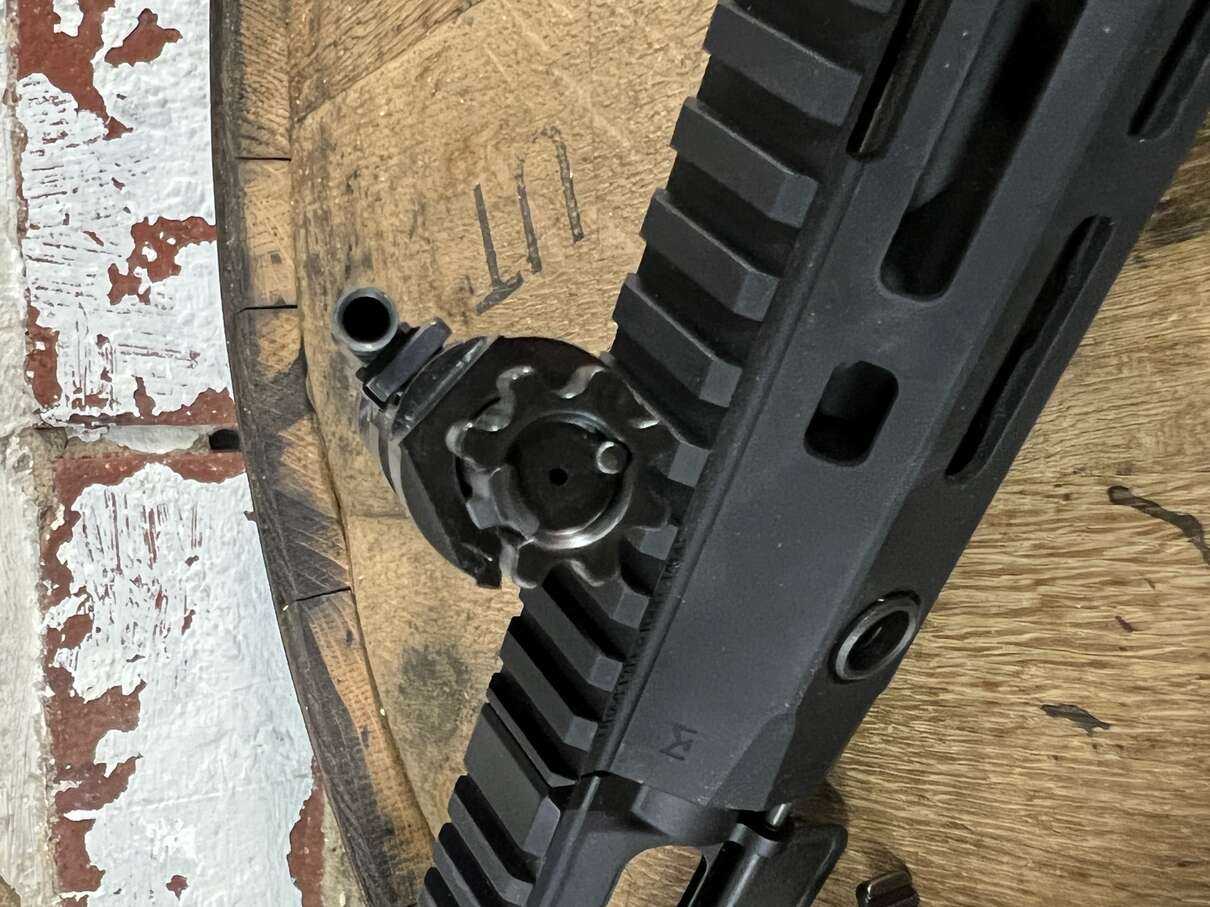 Knight's Armament SR15 MOD 2, 16 URX4 MLOK Upper P/N31962