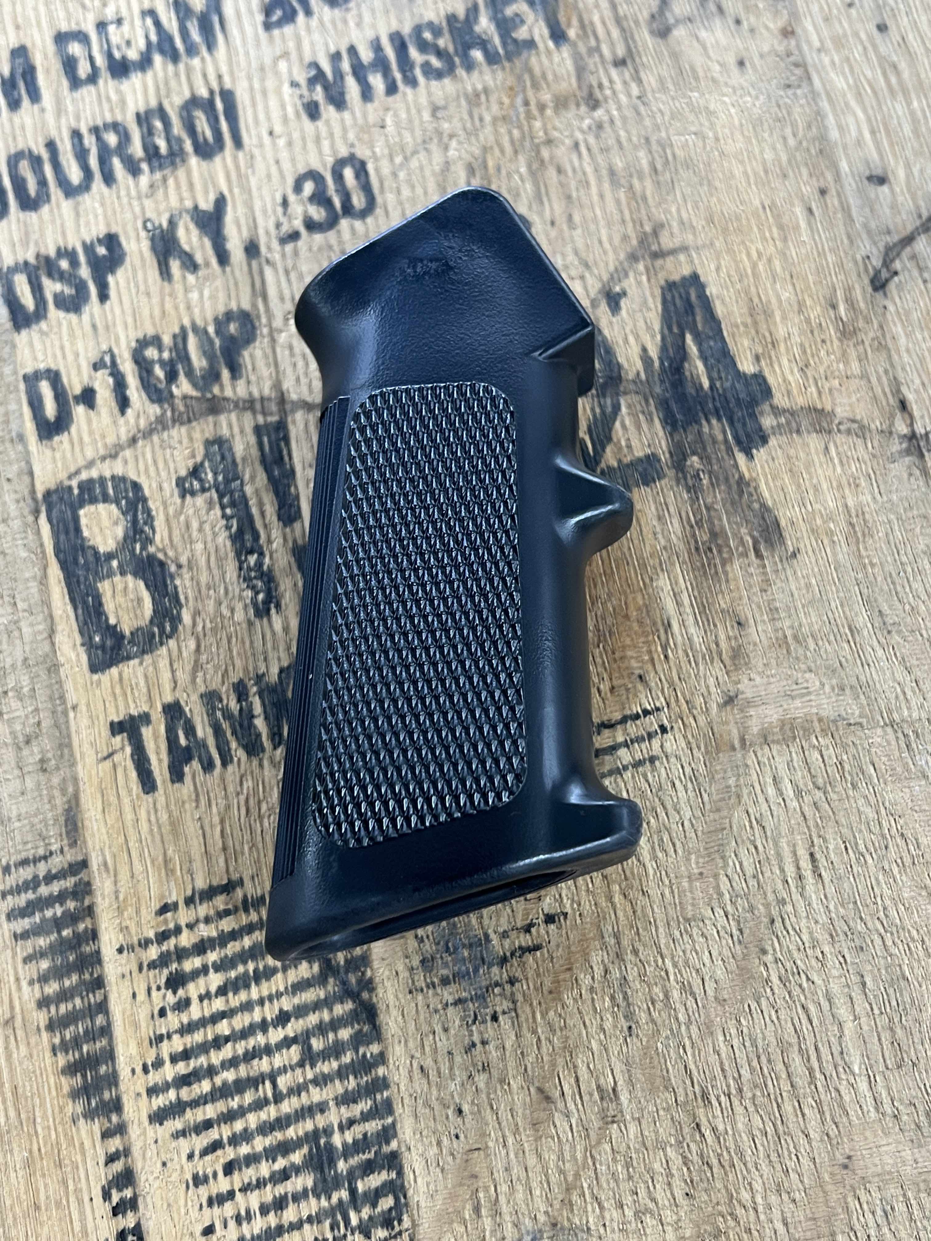 A2 Grip - Black