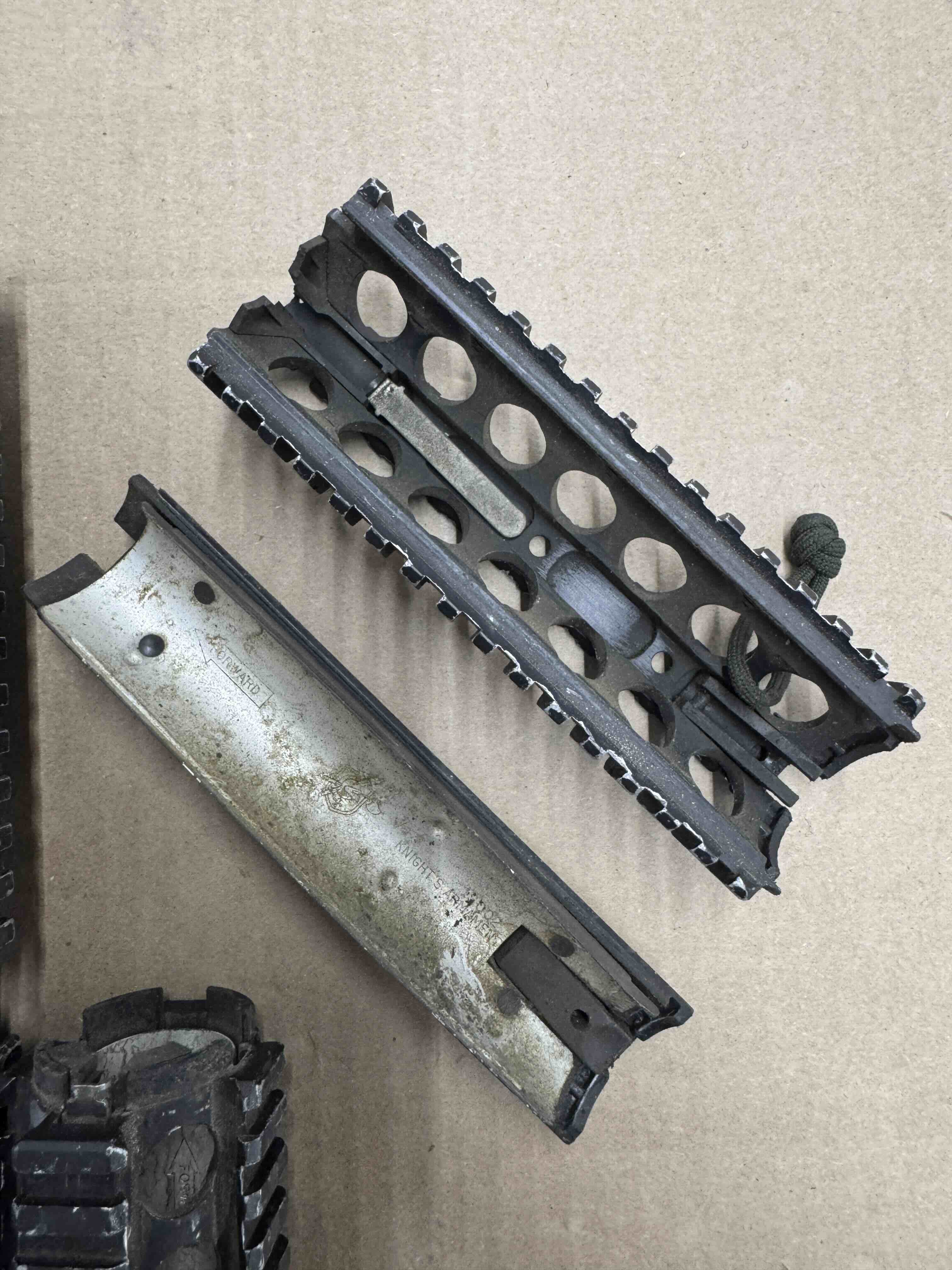 Knight's Armament M4 RAS Canadian (top and bottom screw)