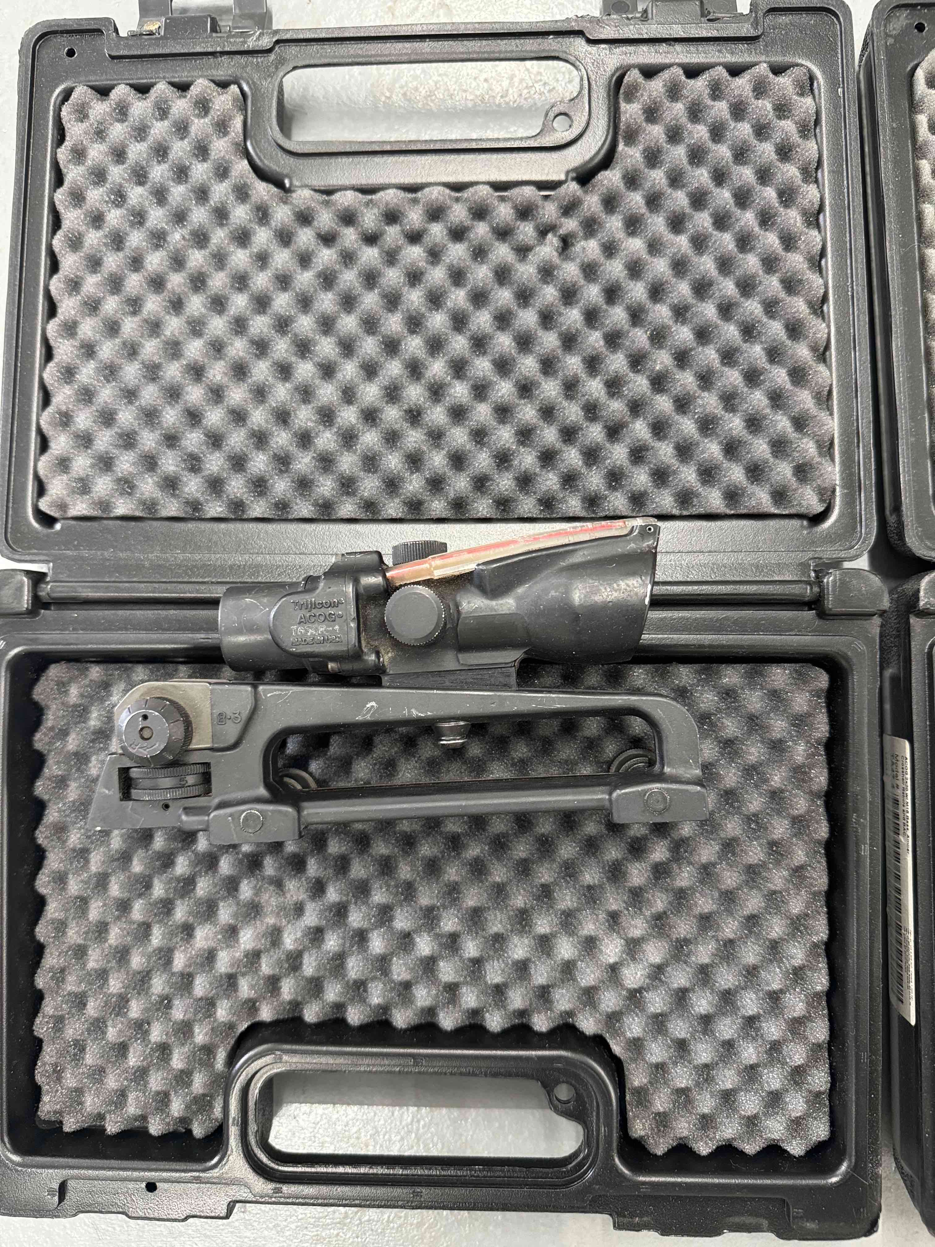 Trijicon ACOG 1.5x24 Red Crosshair TA50R-4 and Carry Handle (surplus)