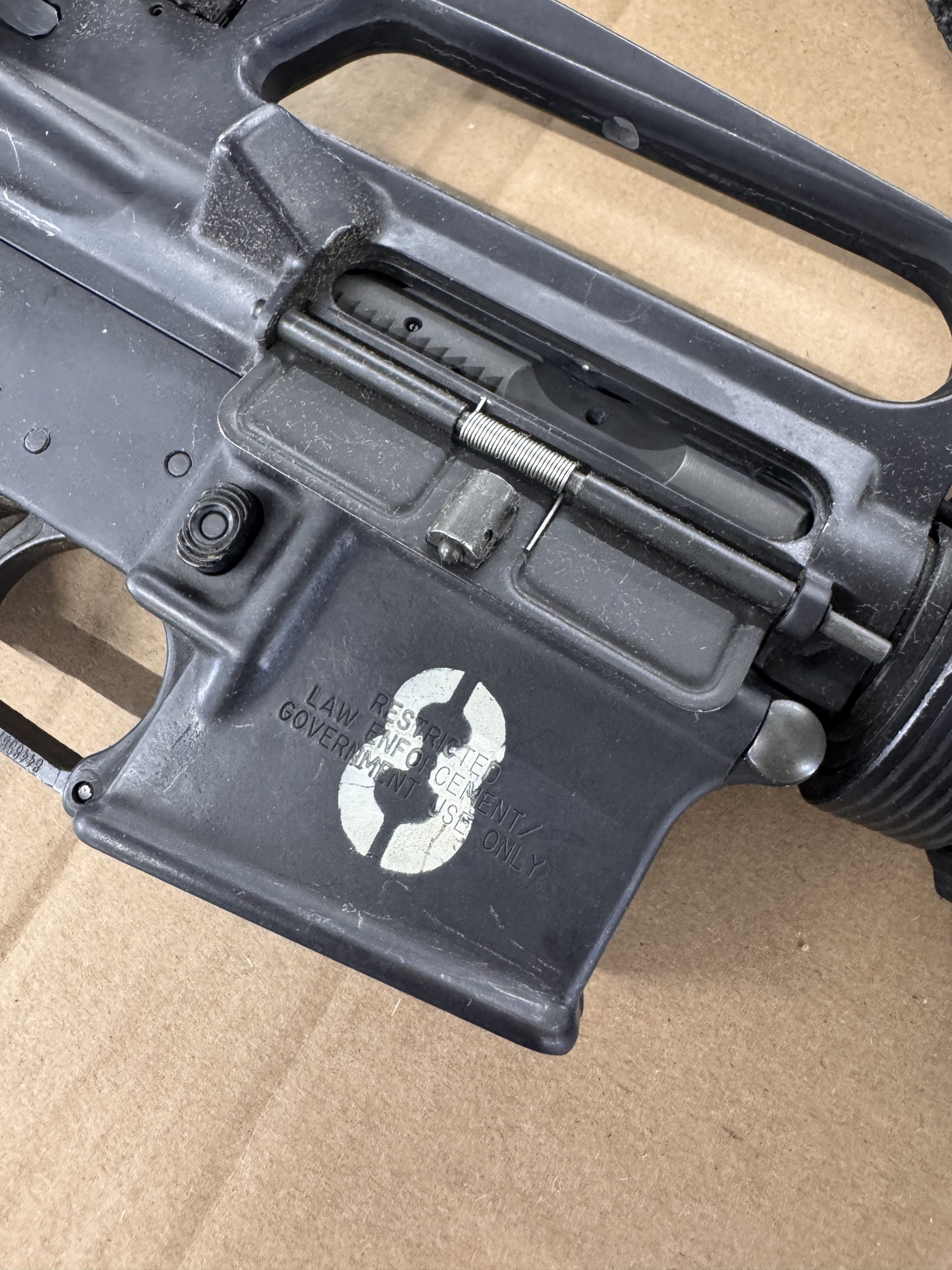 Bushmaster 16" A2 CARRY HANDLE LEO Trade In - MIL/LEO RESTRICTED MARKED SUREFIRE 660/25 MOUNT - Image 3
